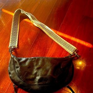 latico cross body bag- excellent condition
